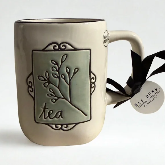 Rae Dunn Mug - Picture 1 of 1